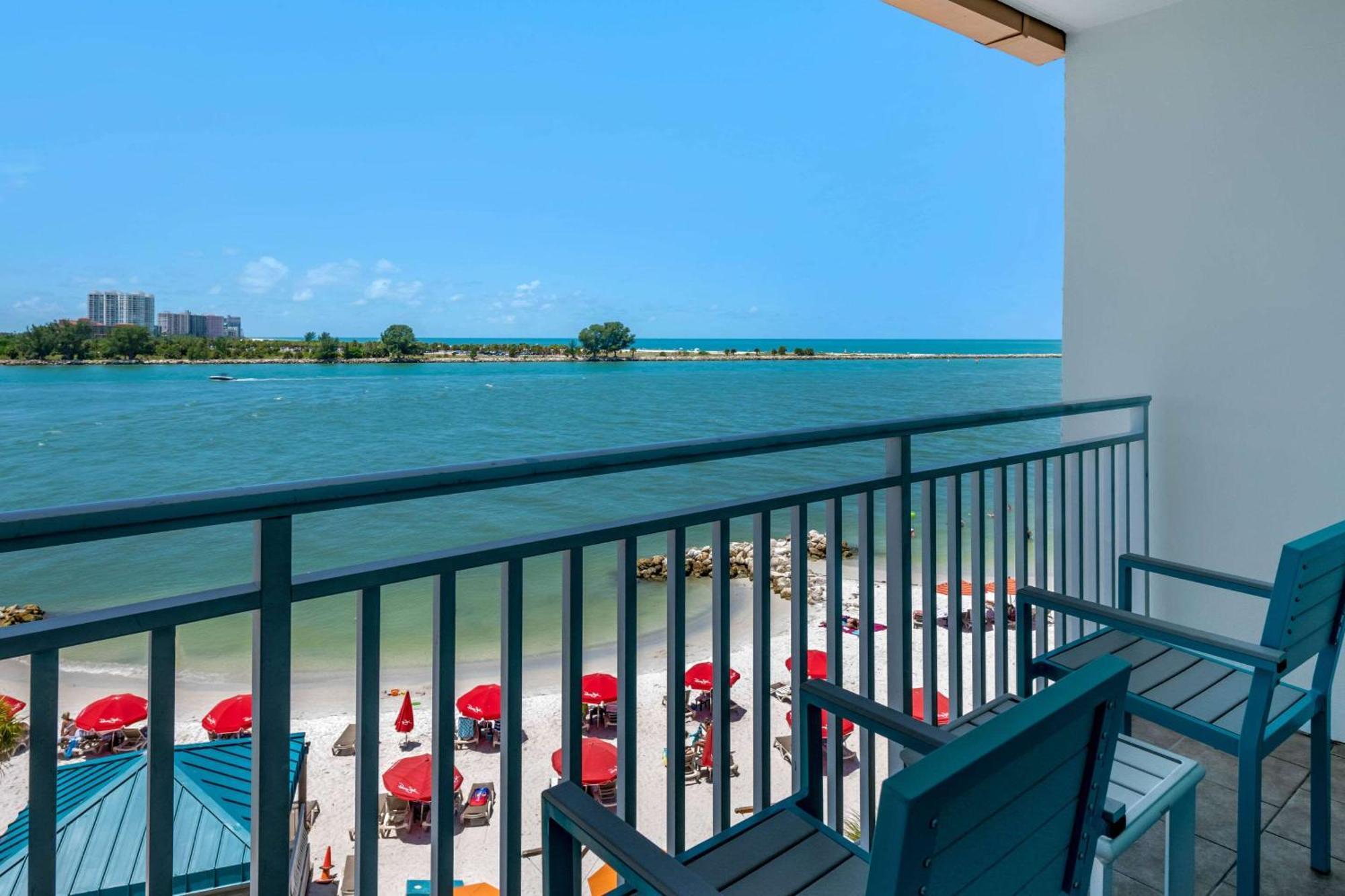 Winter The Dolphin'S Beach Club, Ascend Hotel Collection Clearwater Beach Exterior foto